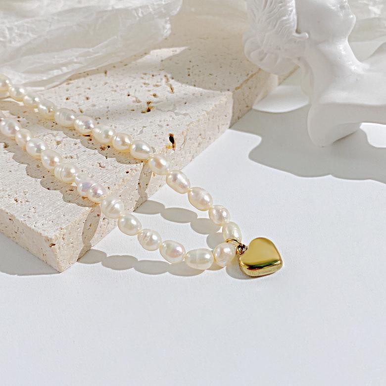 Freshwater Pearl Necklace with Gold 3D Heart Pendant – Dainty Choker