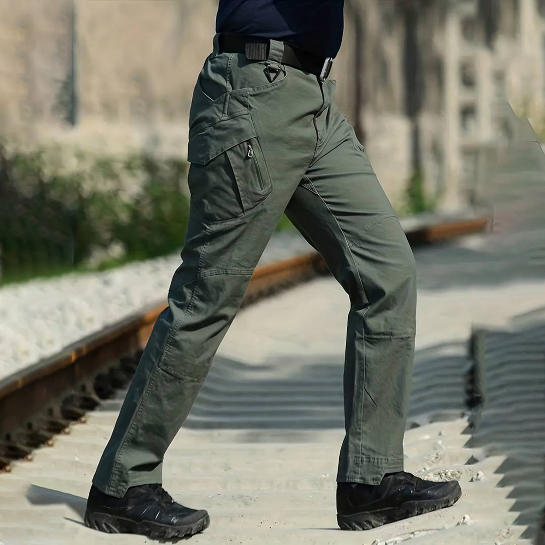 Close-up of leg pocket detail