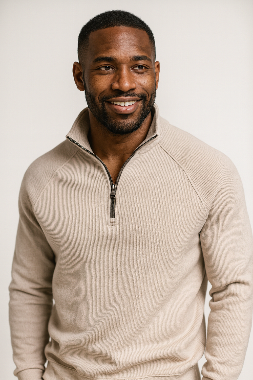 Quarter-zip jumper in black colour