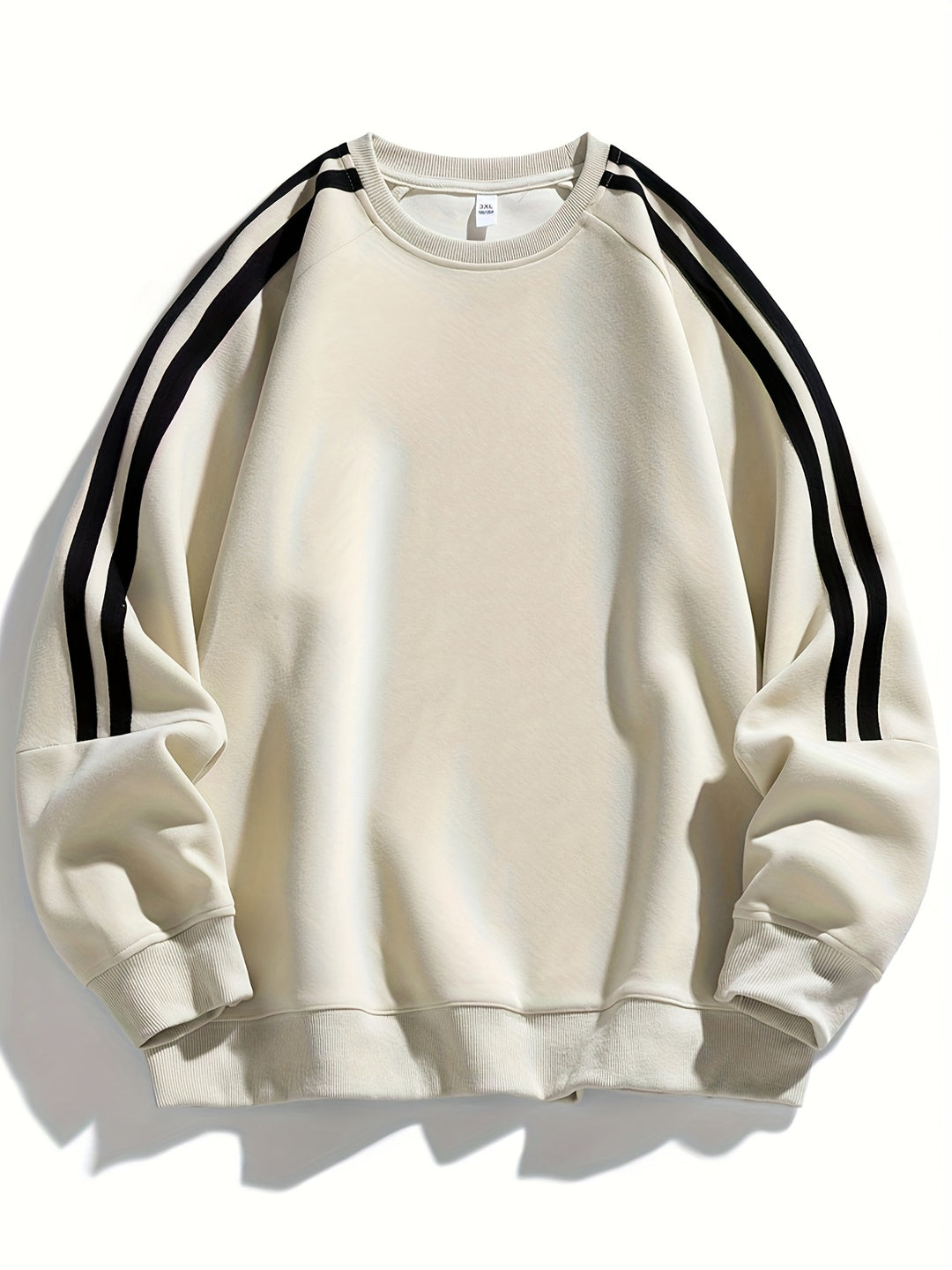Men's sweater with crew neckline detail