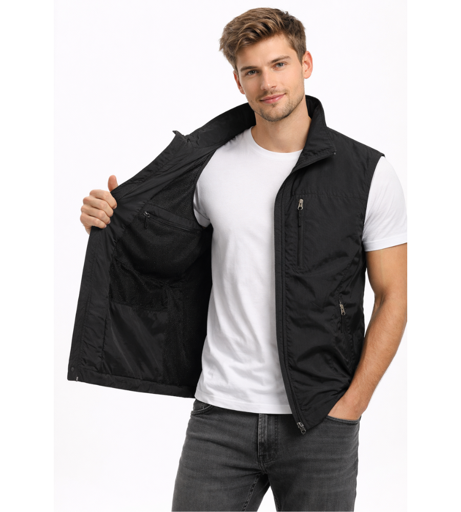 Men's bodywarmer lifestyle shot