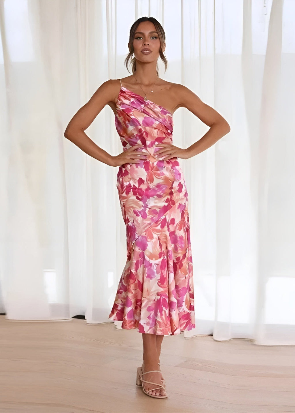 Floral maxi dress with fitted waist detail