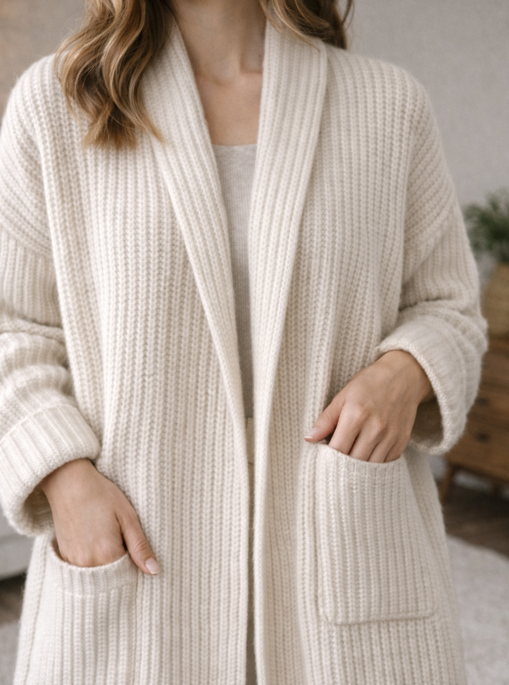 White knit cardigan with ribbed cuffs detail