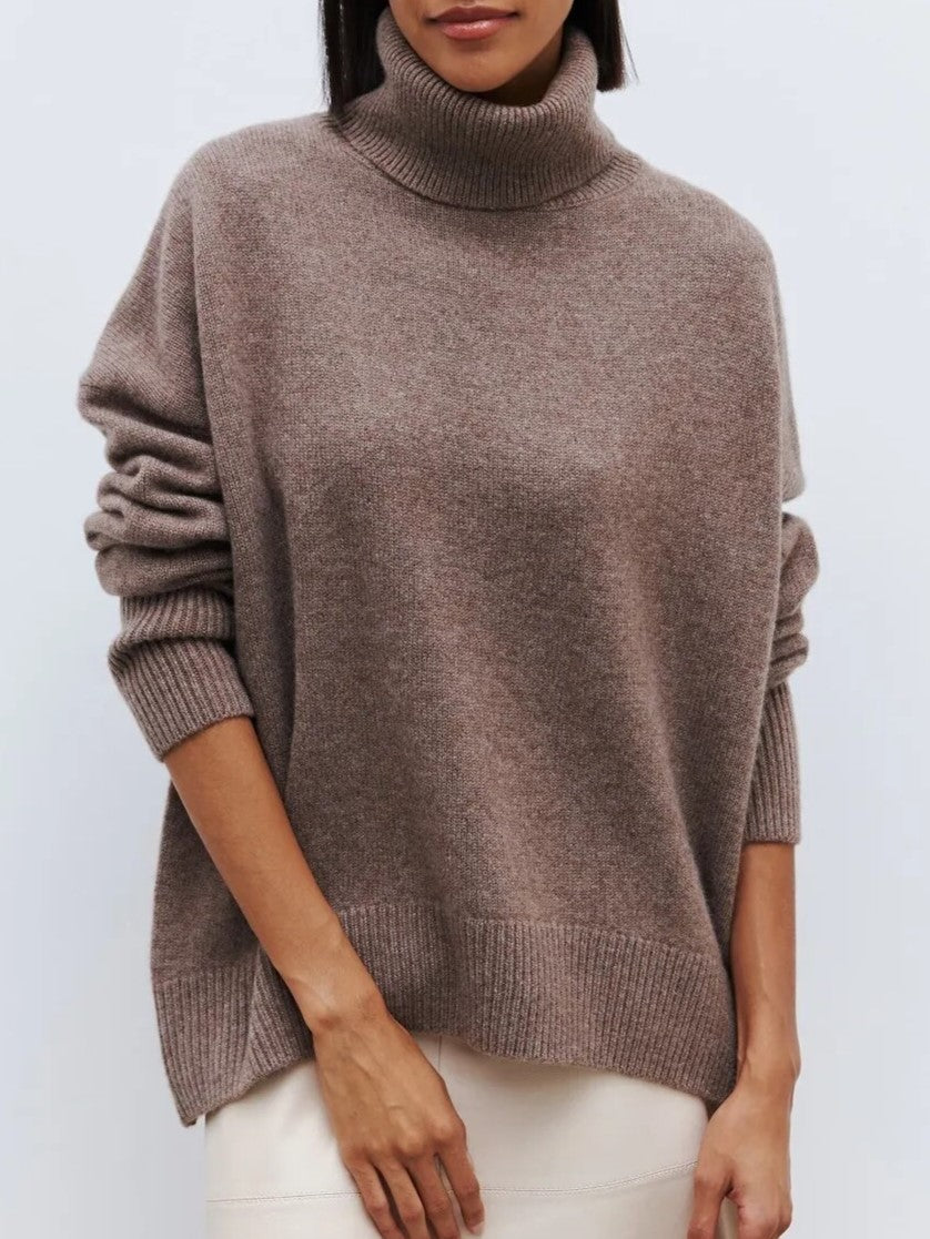 Roll neck jumper in white colour
