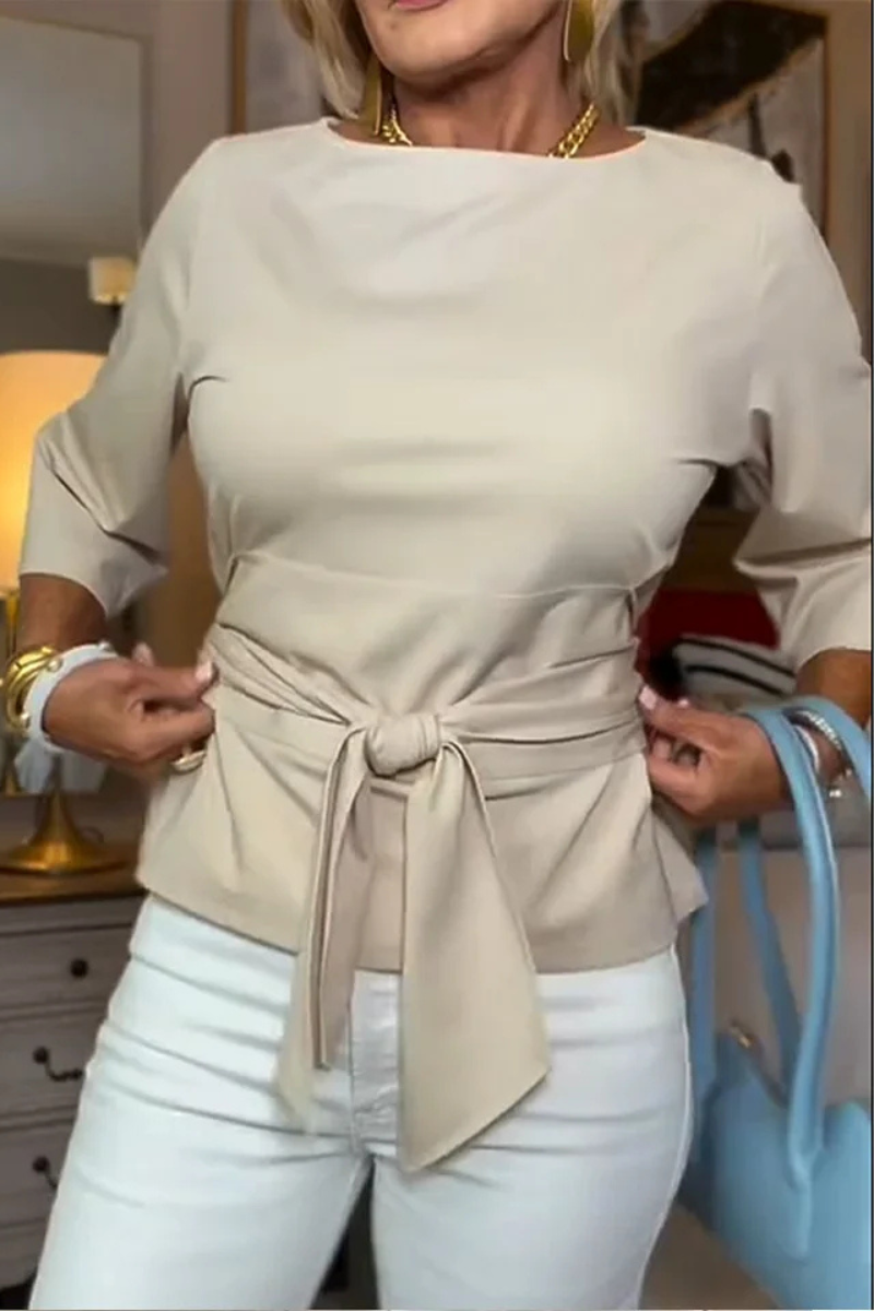 Bow waist top fabric close-up