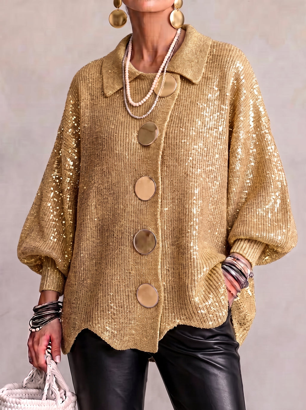 Cardigan pointed collar close-up
