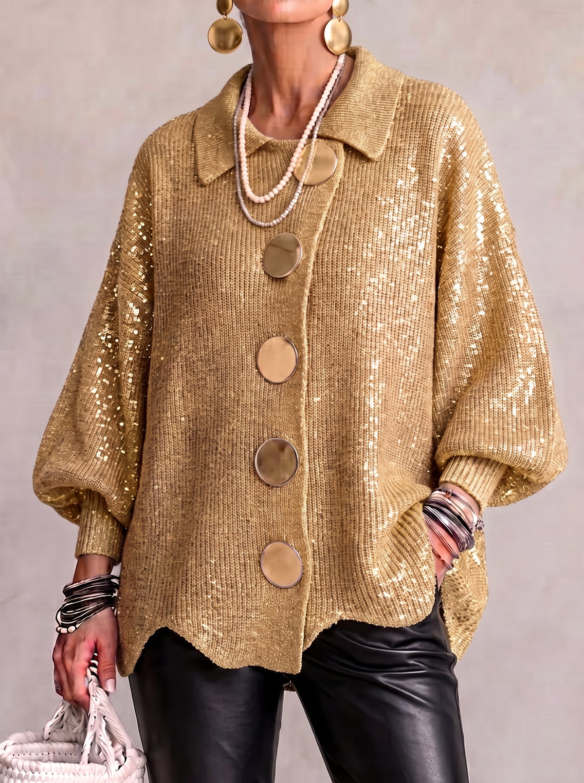 Cardigan pointed collar close-up