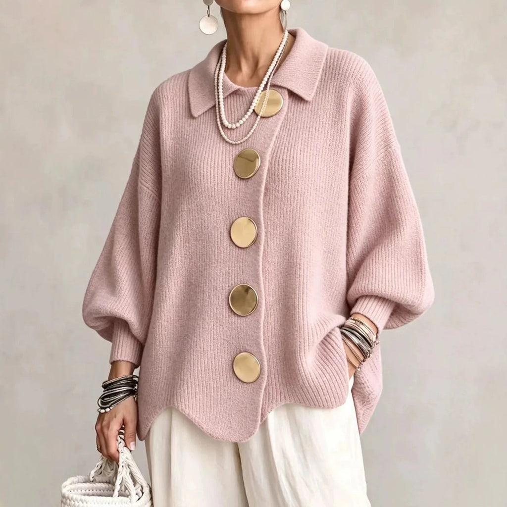 Scalloped hemline of knit cardigan