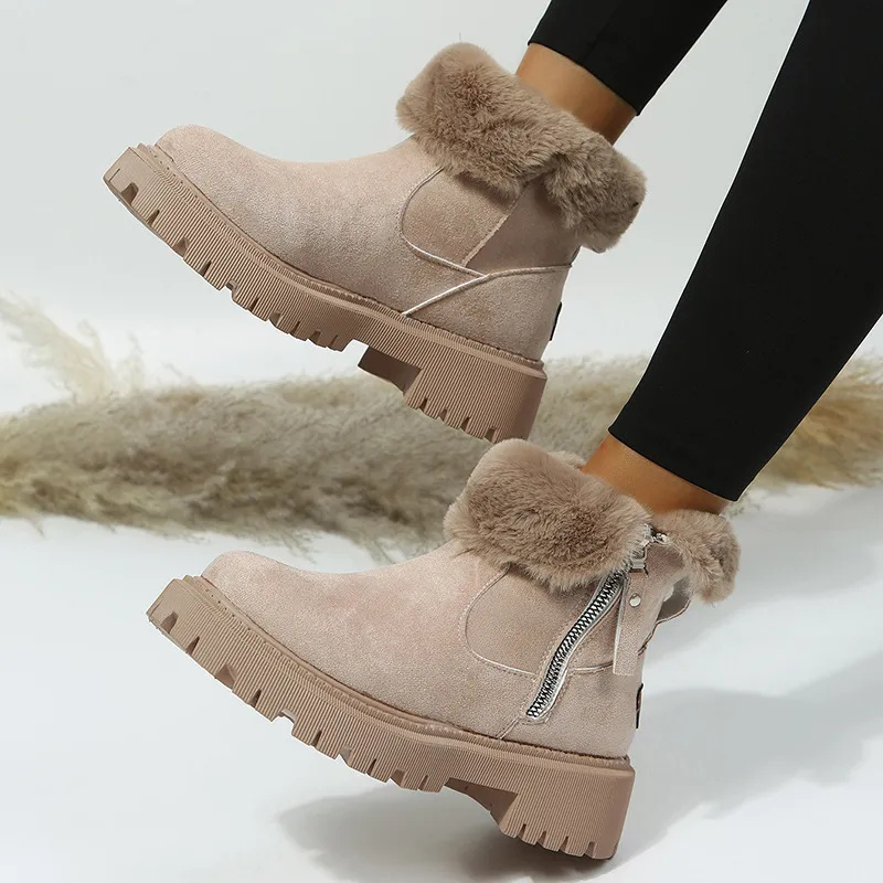 Women's winter boots in black