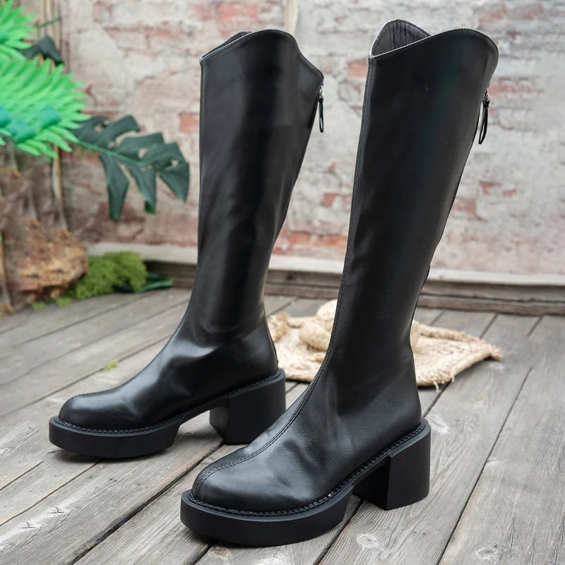 Close-up of boot arch support feature