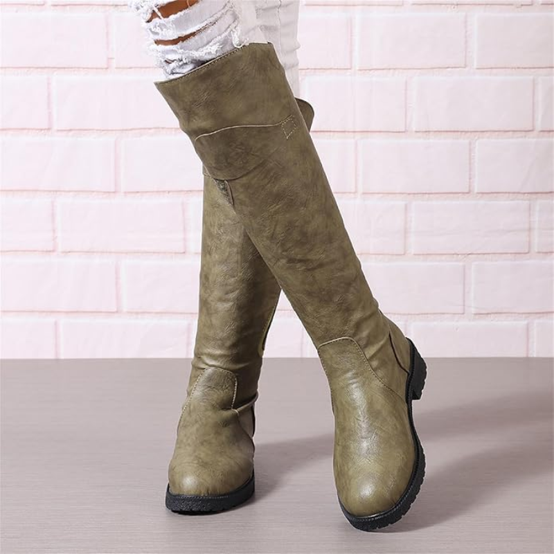 Comfort boot shown in colour options