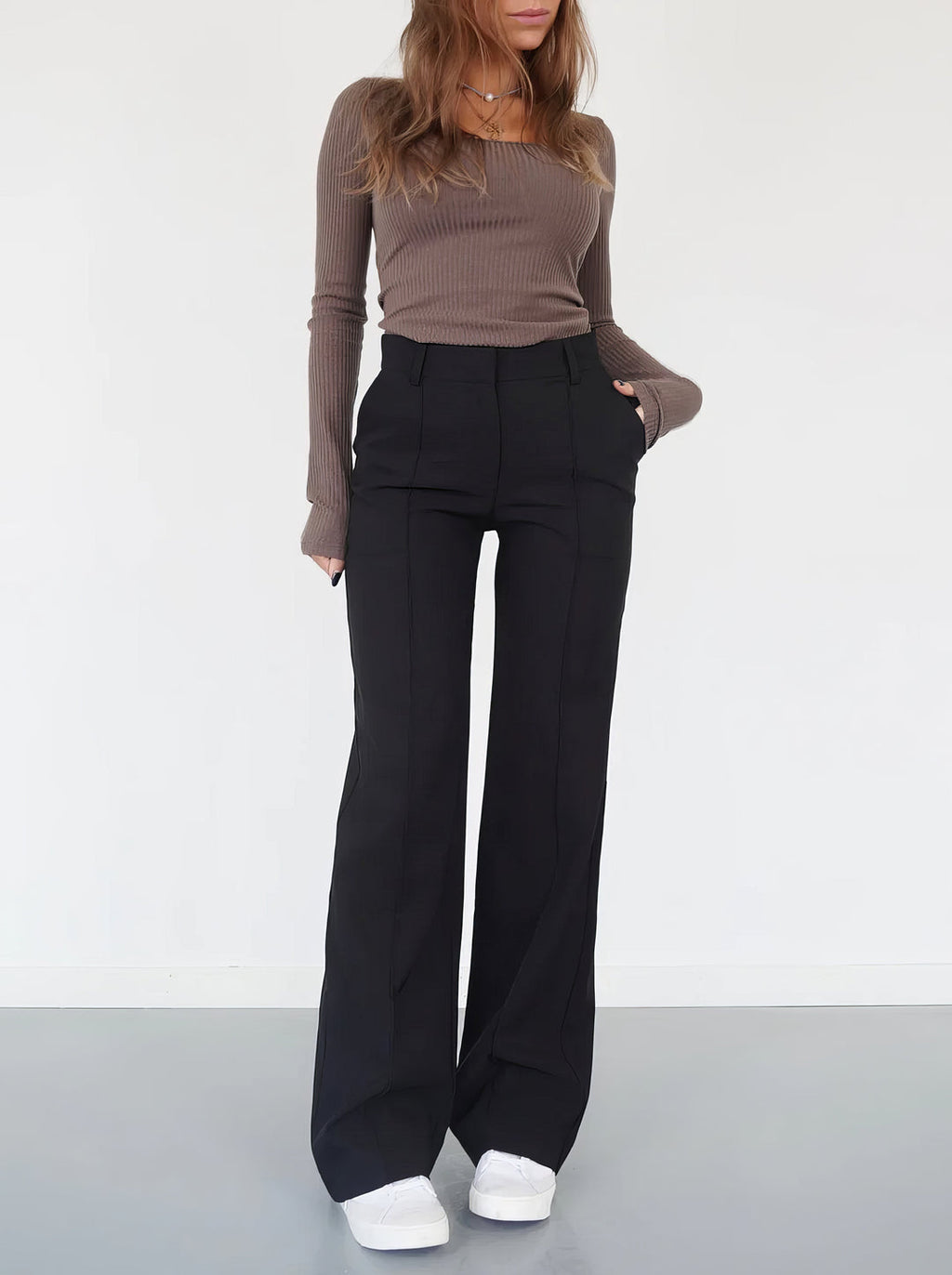 Wide-leg trousers front view