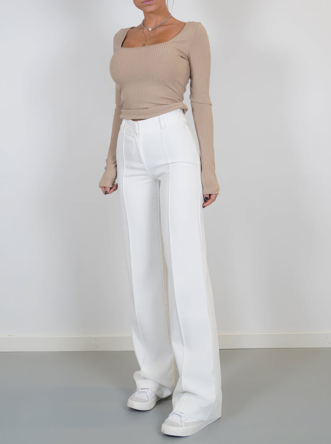 Wide-leg trousers back view