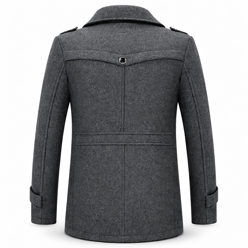 Coat with side pockets detail